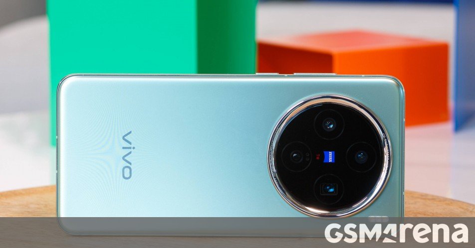 vivo X300 to pack a 50 MP selfie camera, ultrasonic fingerprint scanner