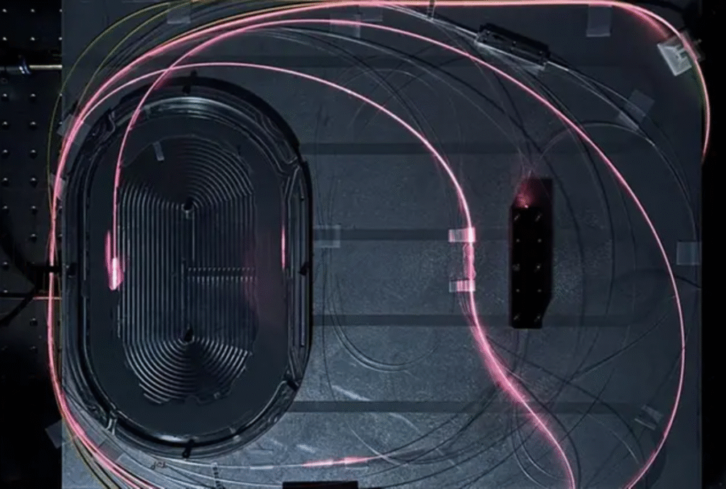 TII Unveils High-Power 2 µm Fiber Laser for Medical and Industrial Applications