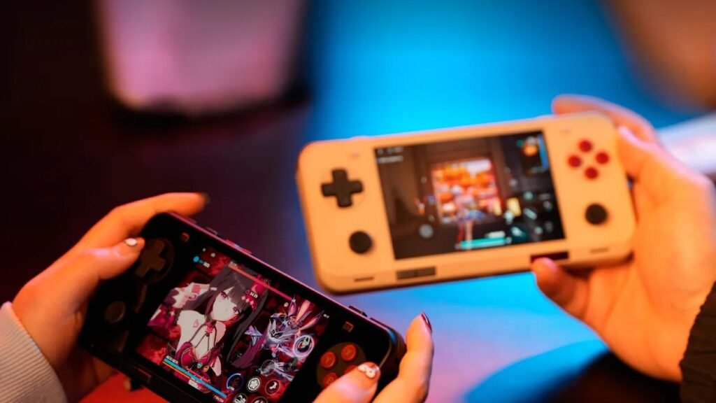 AYANEO Pocket ACE features a 4.5-inch borderless full screen!