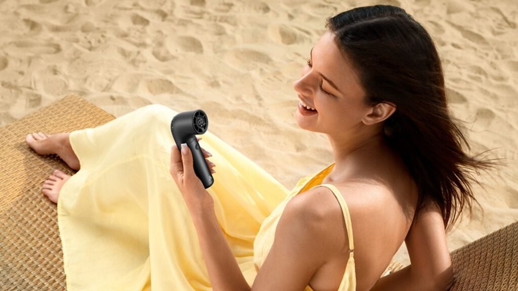 Aecooly Handheld High-Speed Fan Aero has a compact design!