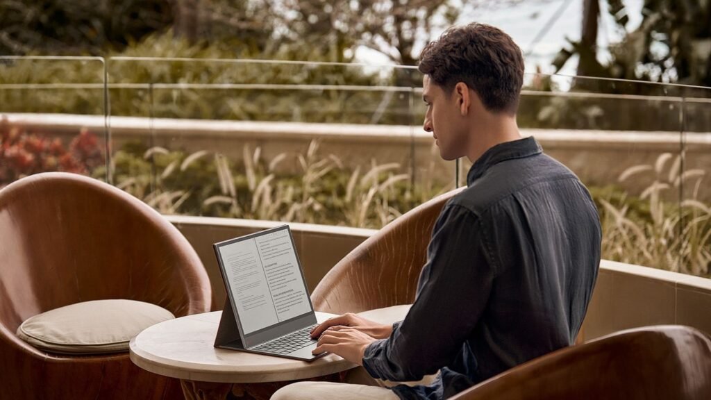 BOOX Tab X C features an eye-friendly and responsive display!