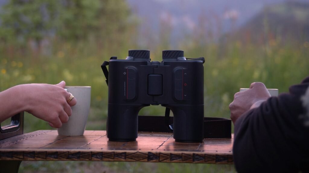 AR-Powered Smart Binoculars on Gadget Flow