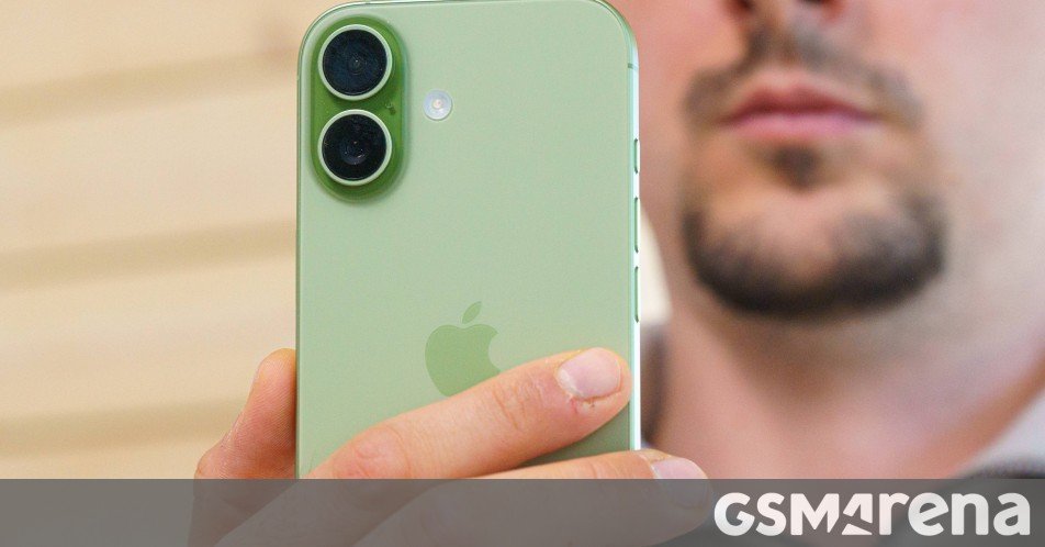Entire iPhone 18 lineup to get upgraded selfie cameras, new report claims