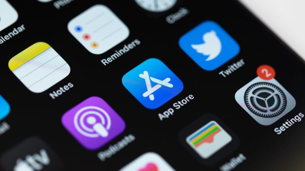 Judge gives Apple, Google a Texas-sized break by blocking a law in the state