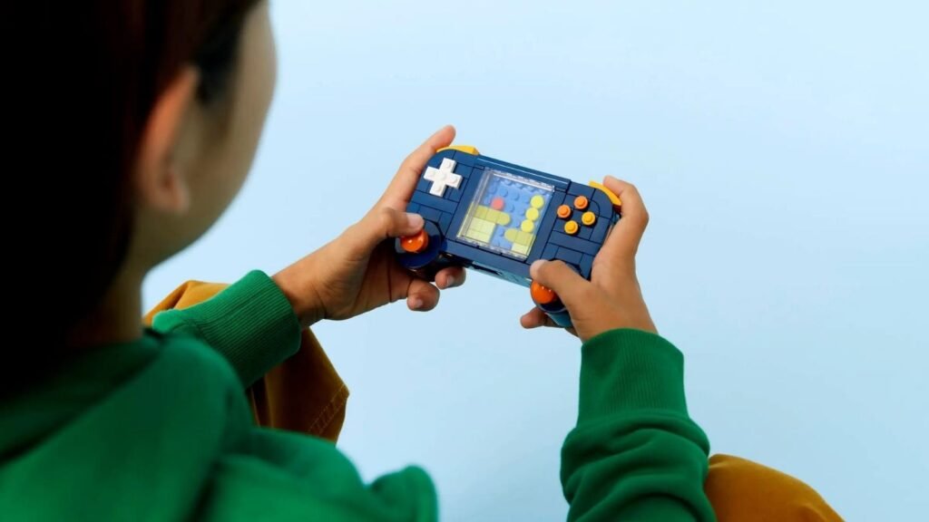 LEGO Retro Gaming Console offers 3 different building options!