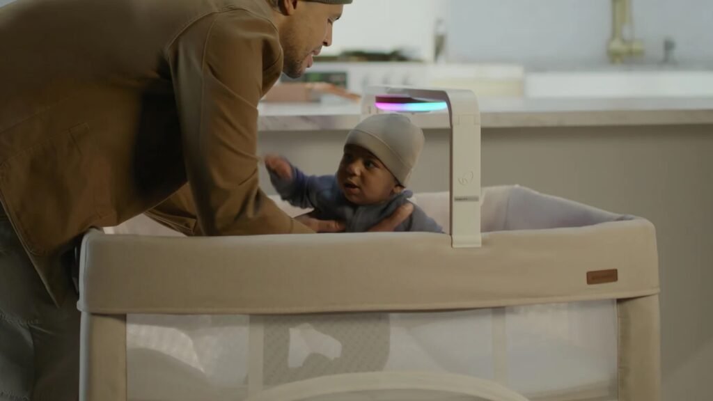 Evenflo Eris One-Hand Playard with Bassinet