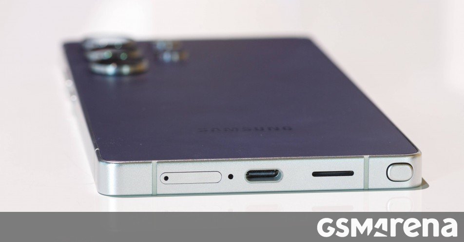 Samsung testing a dual-cell 20,000mAh silicon-carbon battery, rumor claims