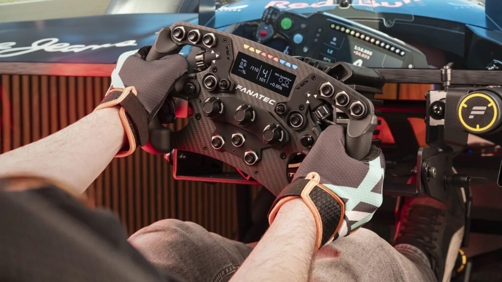 Fanatec ClubSport Formula V3 features a 290 mm diameter!