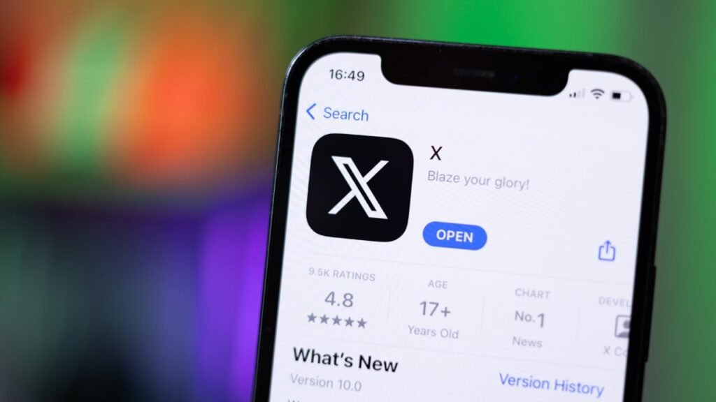 Massive outage affects tens of thousands of X users