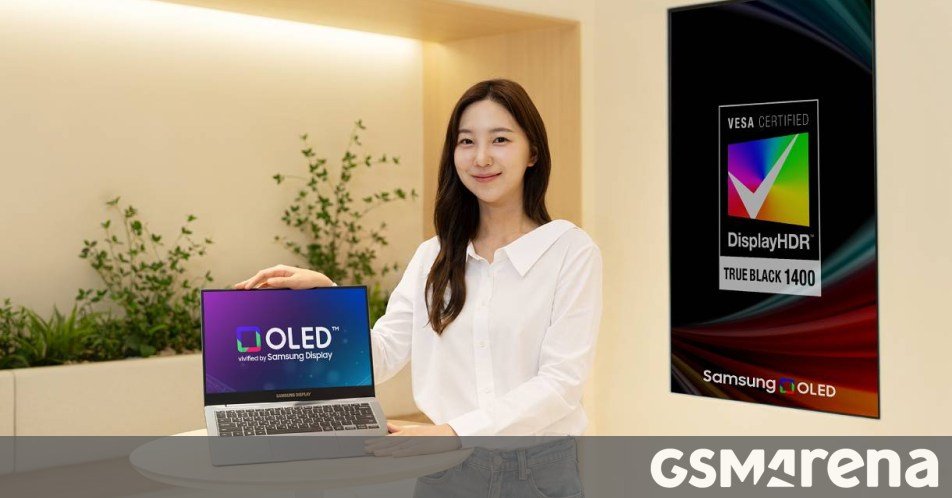 Samsung unveils tandem OLED display for laptops that can reach 1,600 nits peak brightness